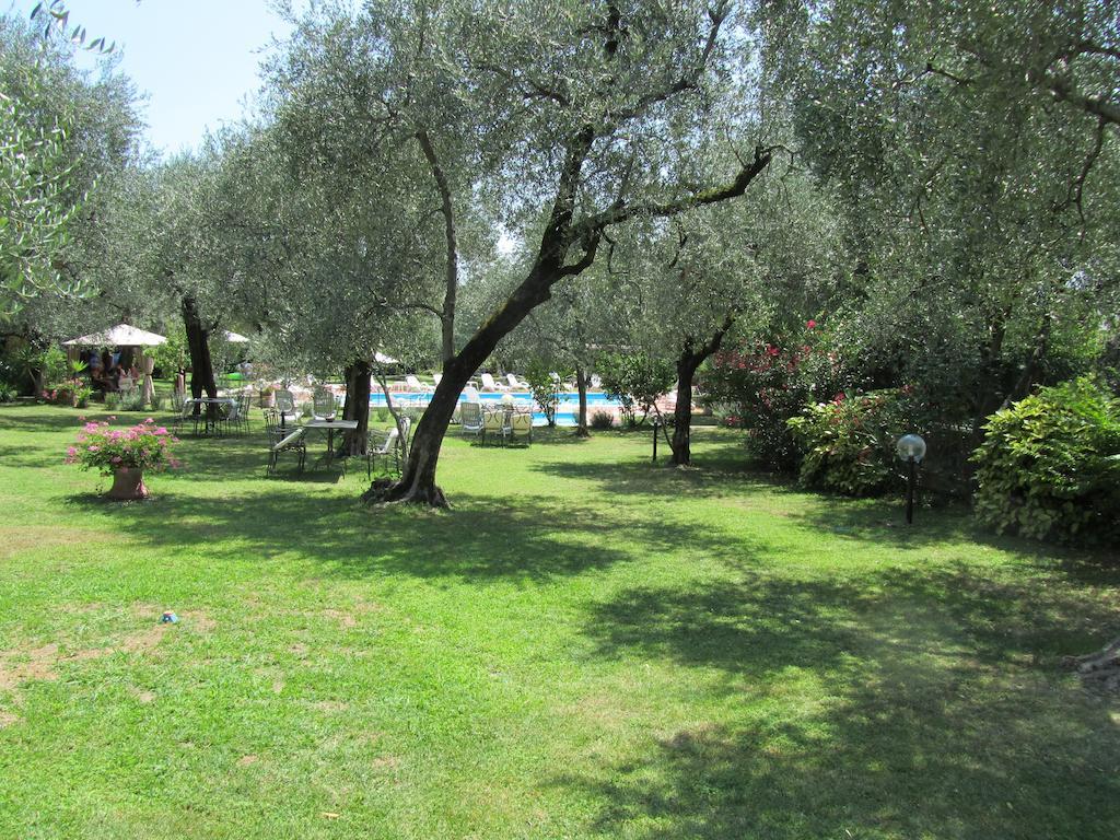 Borgo Antico Apartments توسكولانو ماديرنو المظهر الخارجي الصورة